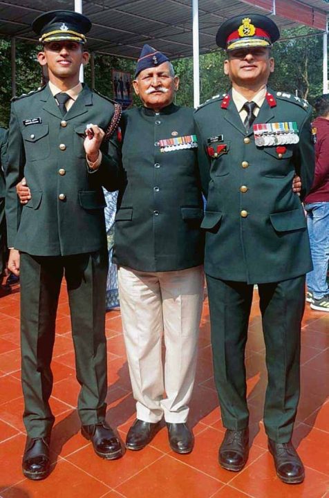 लेफ्टिनेंट अभिमन्यु गुलेरिया तीसरी पीढ़ी के सेना अधिकारी हैं