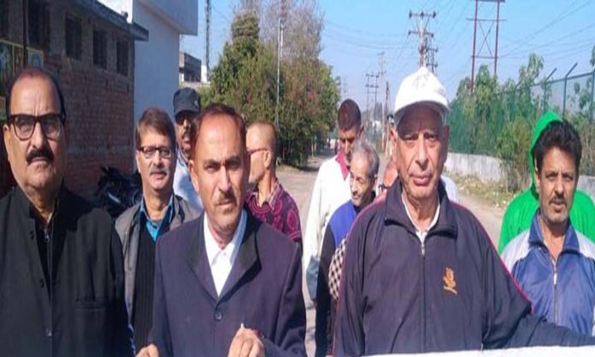जेटीसी, एसकेएफ कार्यकर्ताओं ने जगती टाउनशिप में विरोध प्रदर्शन किया