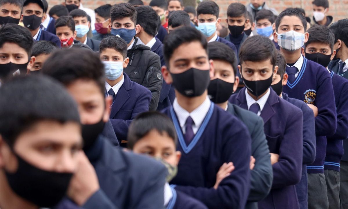 Jammu Kashmir : न्यूनतम समस्याओं वाले स्कूलों को छूट देने का प्रयास, बोस अध्यक्ष ने कहा