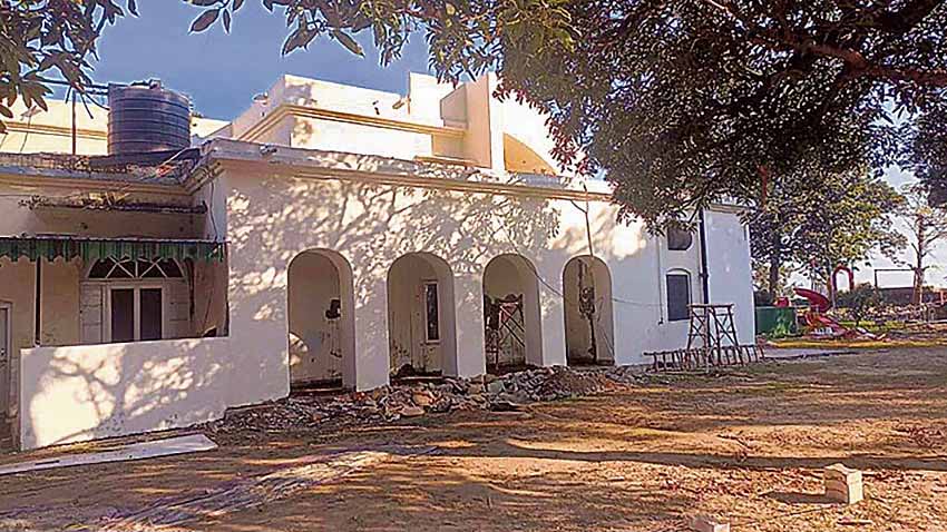 रेस्ट हाउस की जमीन पर कब्जे के मामले में पठानकोट के डीसी को नोटिस