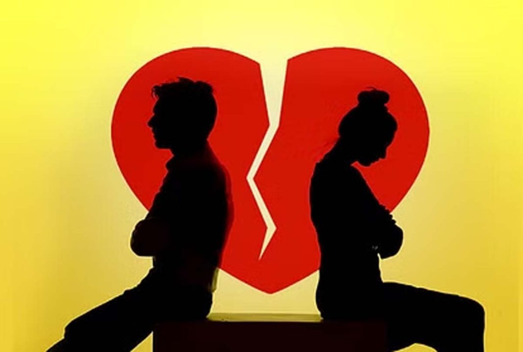 BF ने किया ब्रेकअप, तो GF ने ऐसे लिया बदला, पुलिस तक हैरान