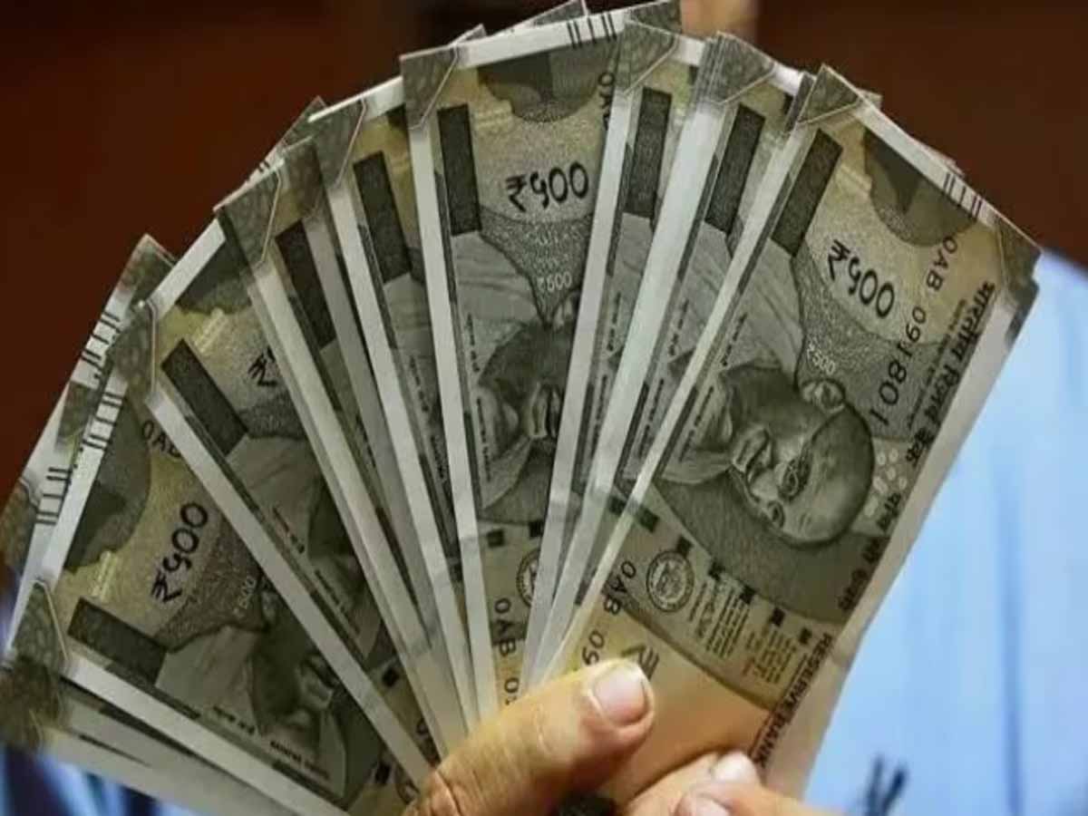 145 रुपये से गिरकर 52 रुपये पर आ गया शेयर, अब हुई जबरदस्त खरीदारी, 20% की सीमा लागू