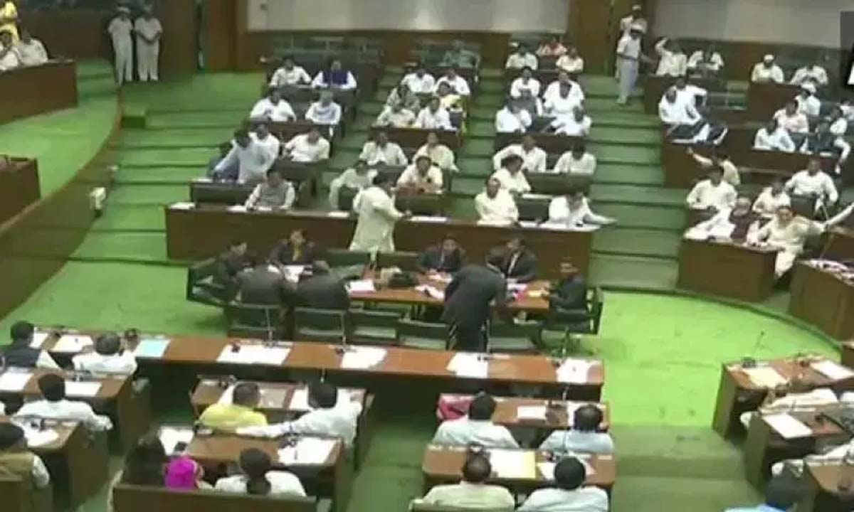 महाराष्ट्र विधानसभा सत्र में मराठा कोटा, कृषि संकट के मुद्दे छाए रहने की संभावना