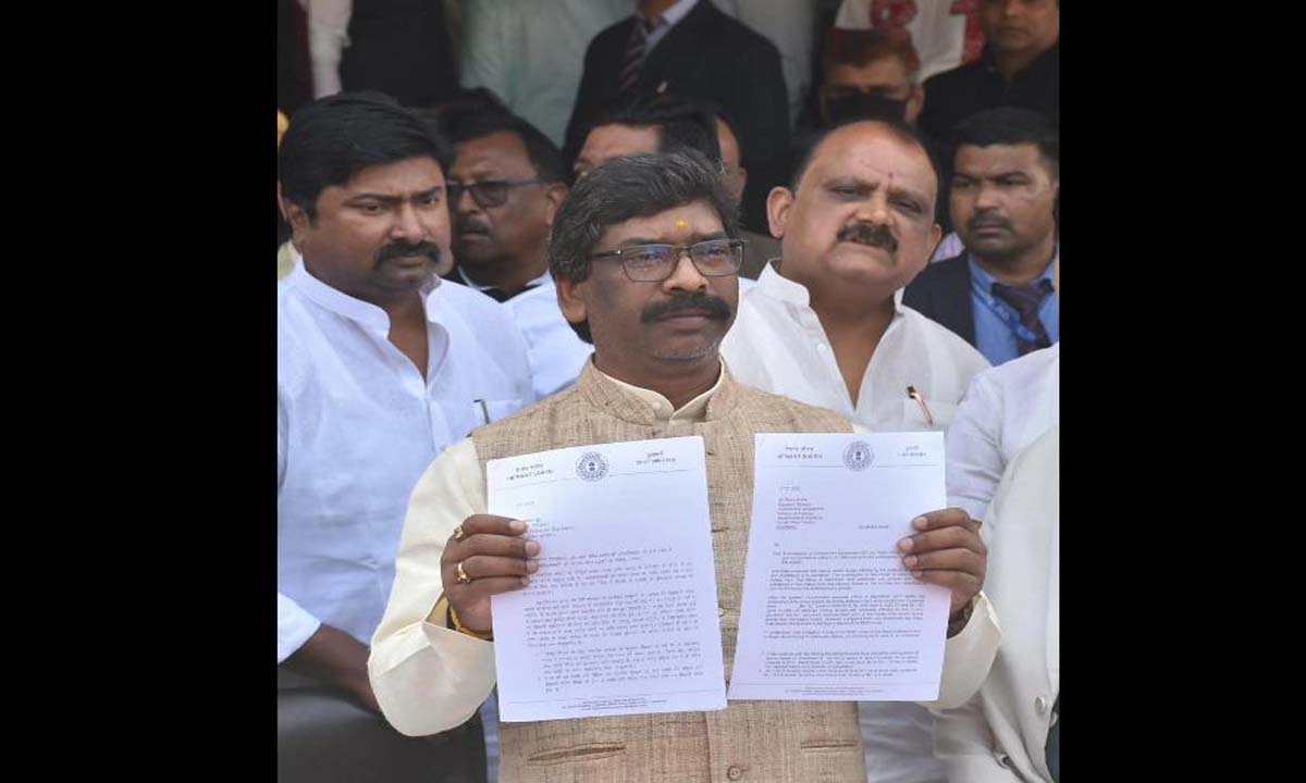 प्रवर्तन निदेशालय के समन में शामिल नहीं हुए हेमंत सोरेन, इसके बजाय उन्होंने दुमका में रैली को संबोधित किया