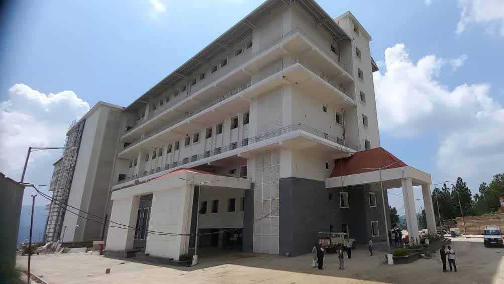शिमला: चमियाना अस्पताल खुलने के एक साल बाद भी अभी तक पूरी तरह कार्यात्मक नहीं हो पाया