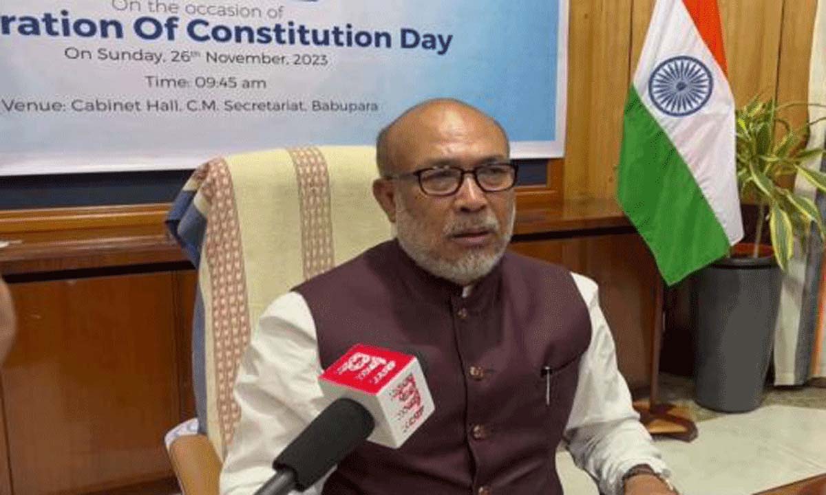 Manipur: बीरेन सिंह ने अवैध आग्नेयास्त्र लहराने और सड़कों पर घूमने के खिलाफ चेतावनी दी