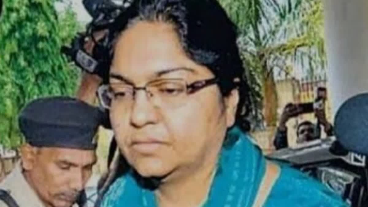 निलंबित IAS पूजा सिंघल को जमानत के लिए इंतजार करना होगा