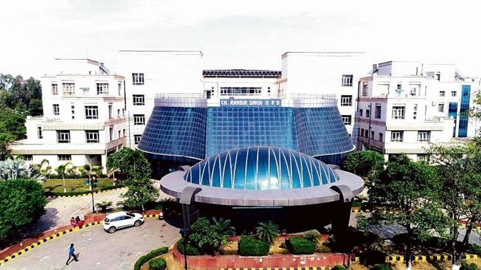 रोहतक पीजीआईएमएस में 40% फैकल्टी पद खाली