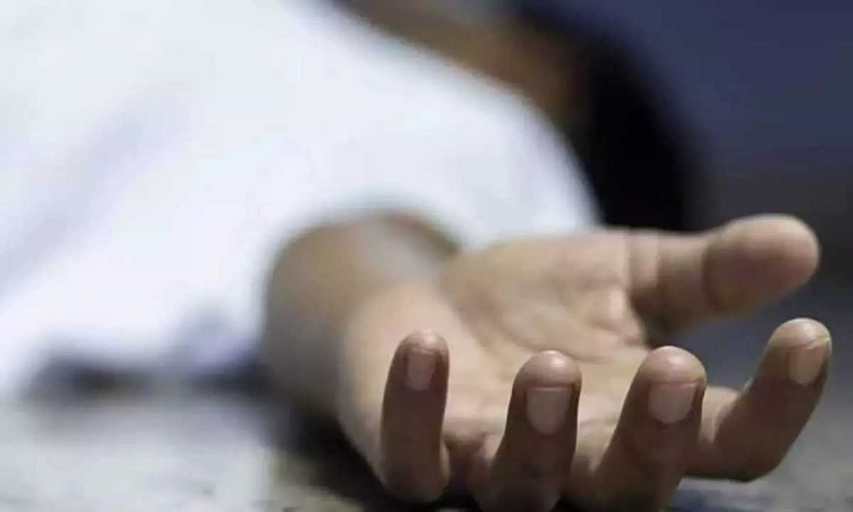 10वीं के स्टूडेंट ने की ख़ुदकुशी, सुसाइड नोट में किया मैथ टीचर का जिक्र