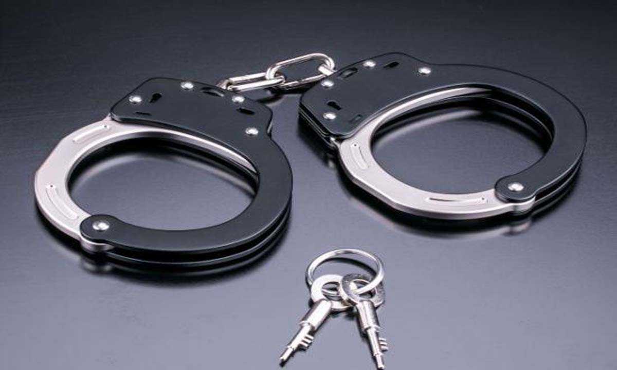 बिहार में चरस तस्करी के आरोप में तीन महिलाएं गिरफ्तार