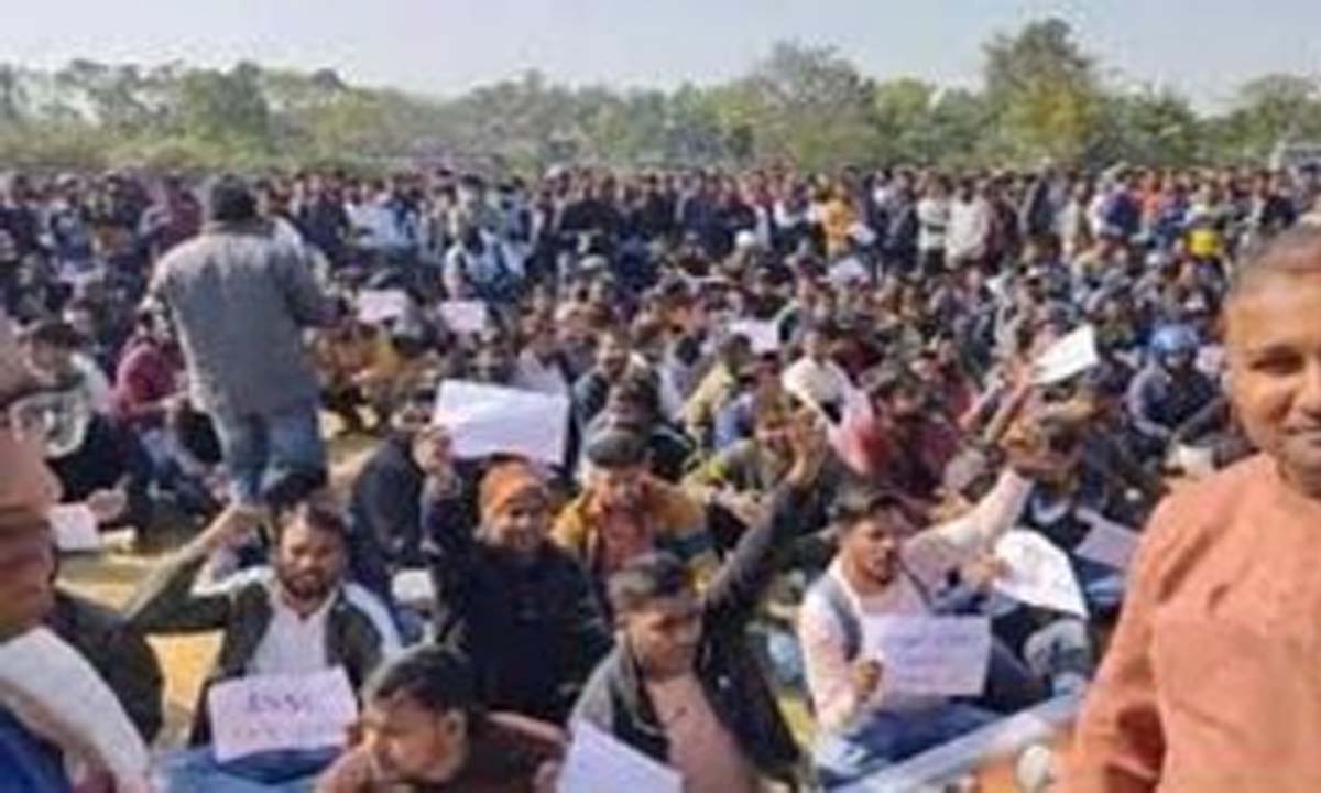 झारखंड सरकार की चयन परीक्षाएँ एक मजाक, तारीखें वर्षों तक लटकी