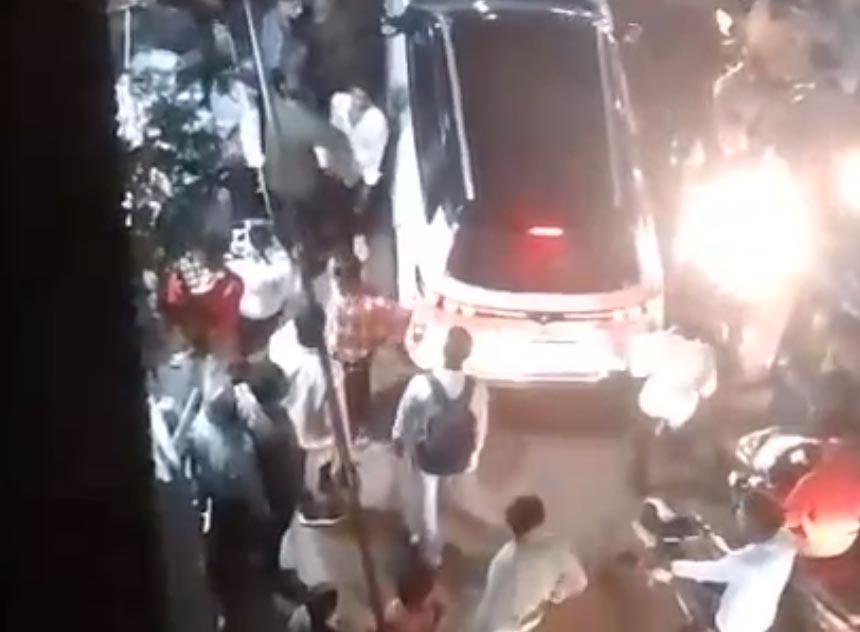 पंडरी में युवक को चाकू मारा, हमले का वीडियो आया सामने