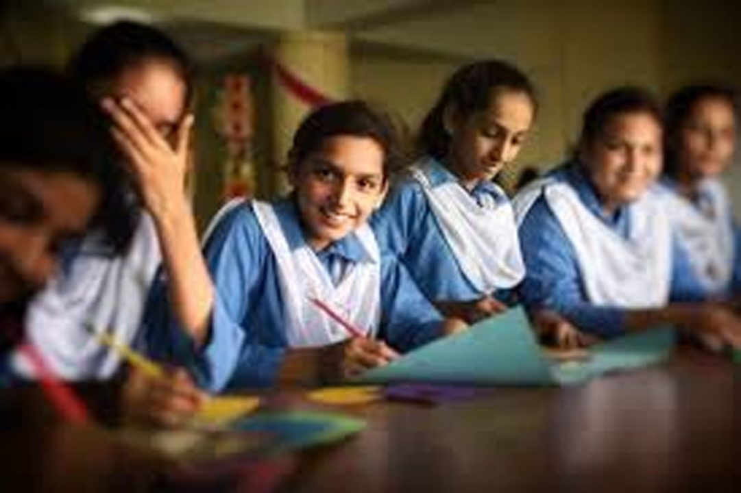 प्राइमरी और हाई स्कूल खुलने के समय में बदलाव