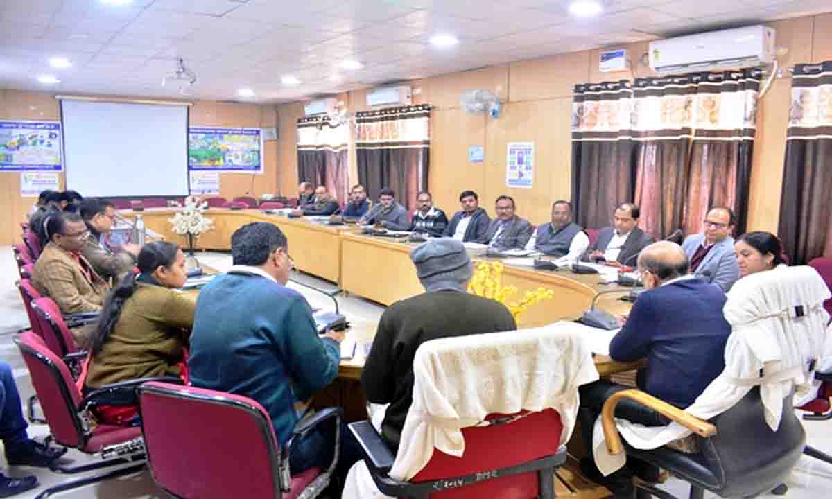 Baran : प्रधानमंत्री आदिवासी न्याय महाअभियान प्रगति समीक्षा बैठक आयोजित सामाजिक और आर्थिक