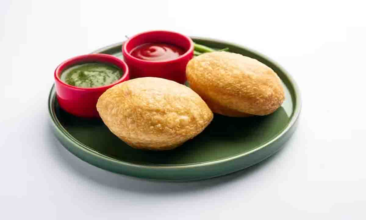 आज बनाएं इंदौर की फेमस आलू कचौड़ी जाने रेसिपी