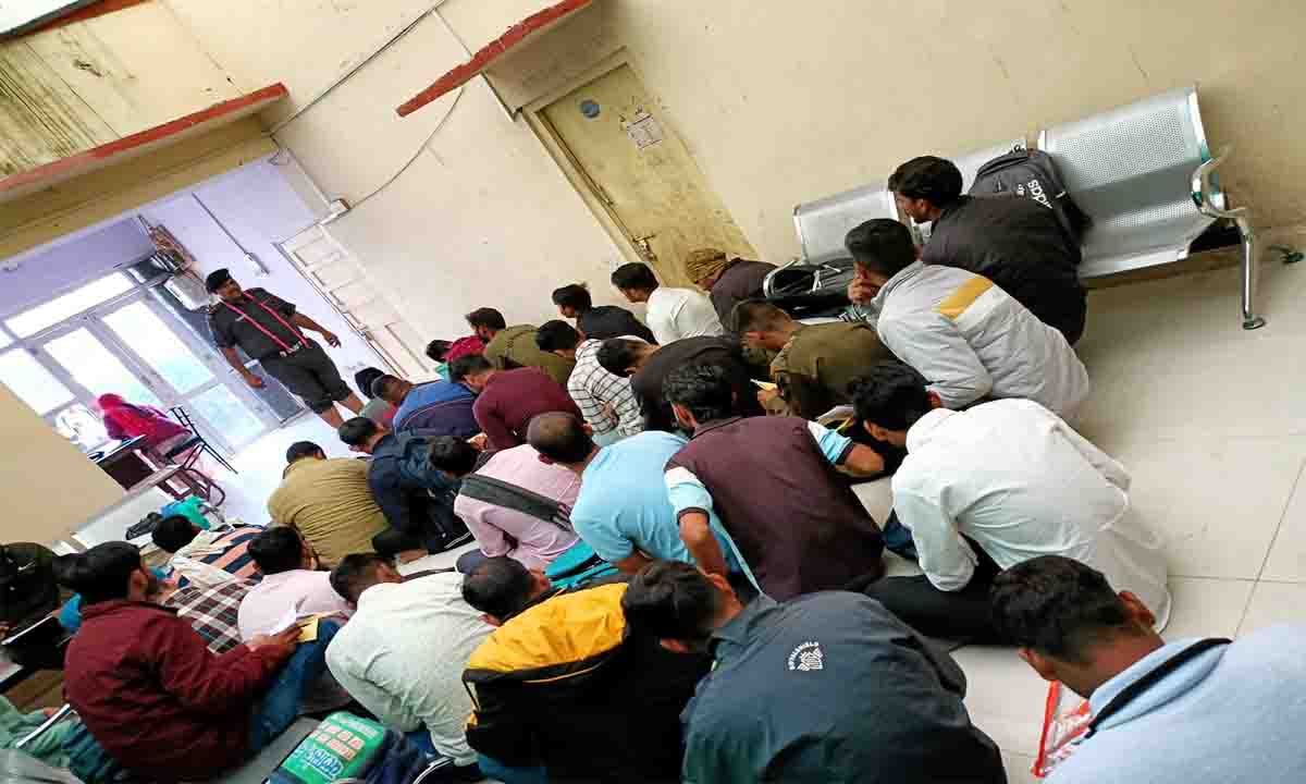 गुरूवार को श्रीमाधोपुर, अजीतगढ़ तहसील के 77 अभ्यर्थियों का सुपरवाइजर एवं सुरक्षा गार्ड की भर्ती
