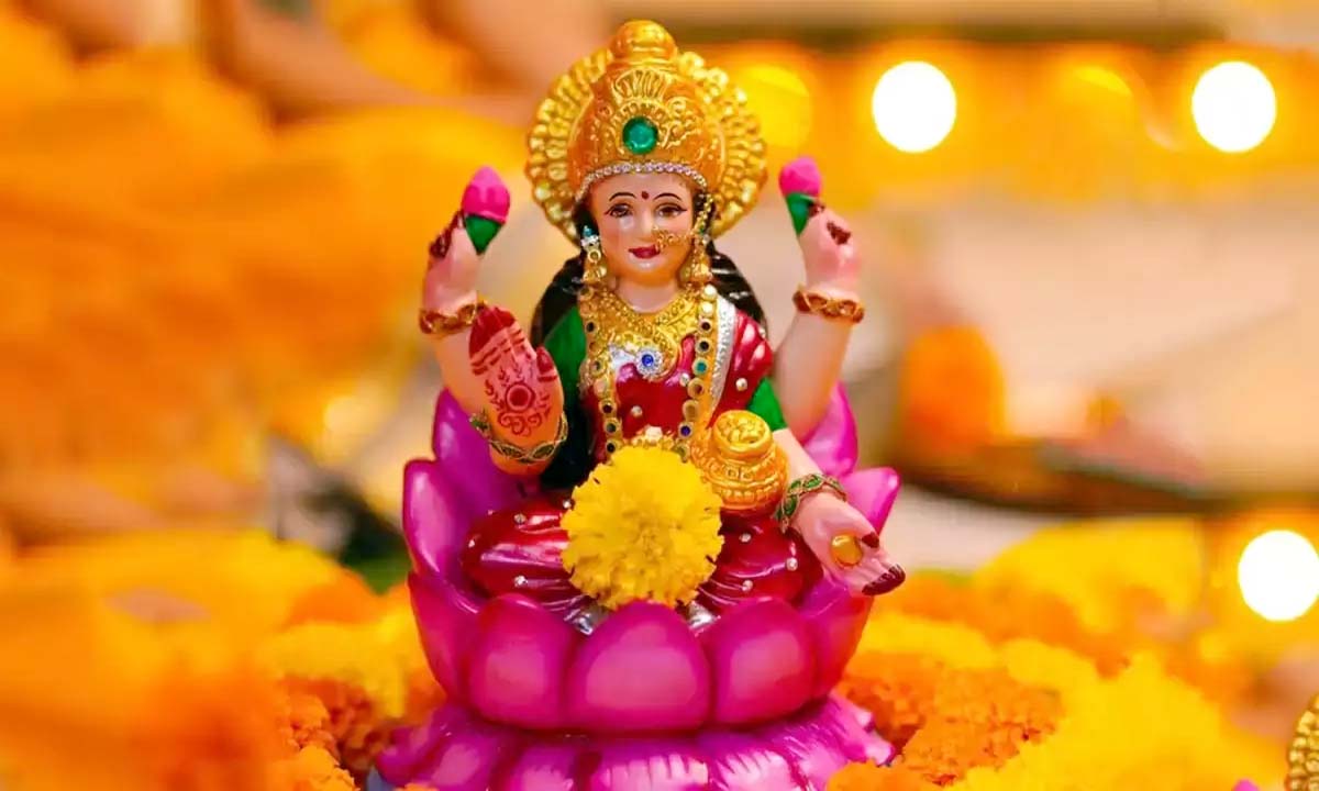 शुक्रवार के दिन मां लक्ष्मी को प्रसन्न करने के लिए करे काम