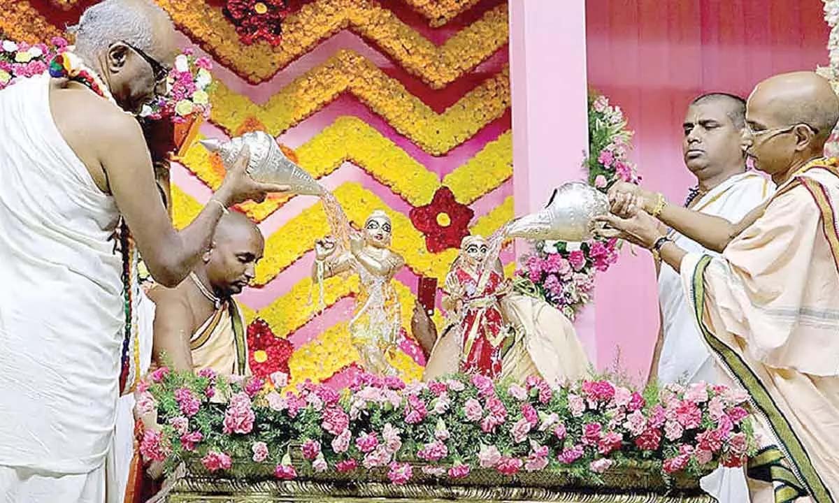 हरे कृष्ण स्वर्ण मंदिर में ब्रह्मोत्सव का समापन