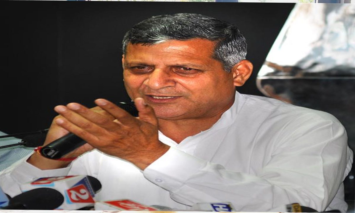 शिक्षा मंत्री अस्पताल से डिस्चार्ज