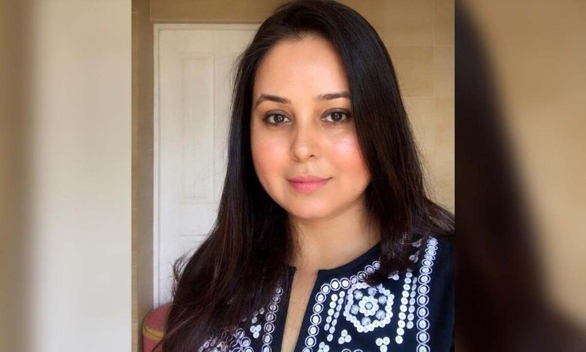मंत्री तेज प्रताप यादव के साथ रोहिणी आचार्या पहुंचीं ससुराल, दिया बड़ा बयान