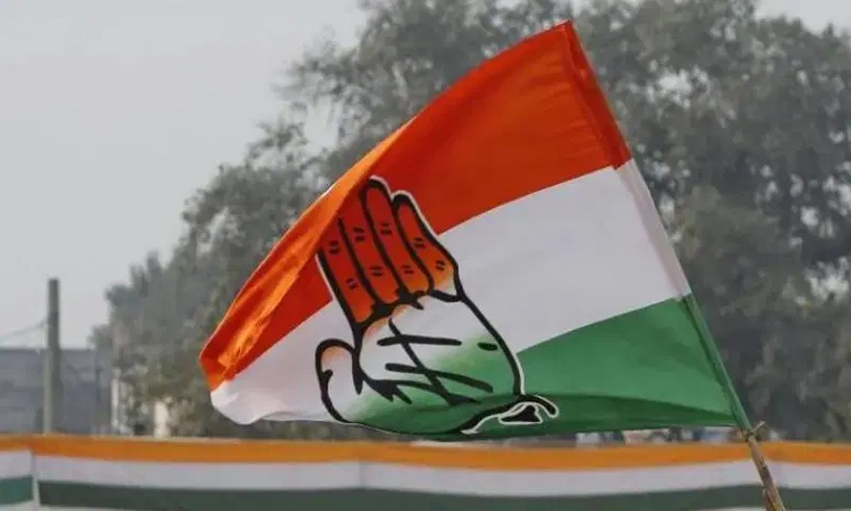 कांग्रेस नेताओं ने जिपं अध्यक्ष पद को लेकर निर्वाचन आयोग से की शिकायत