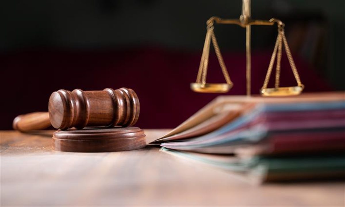 'बेटा पढ़ाओ, बेटी बचाओ', महिला के निर्वस्त्रीकरण पर हाई कोर्ट का कटाक्ष