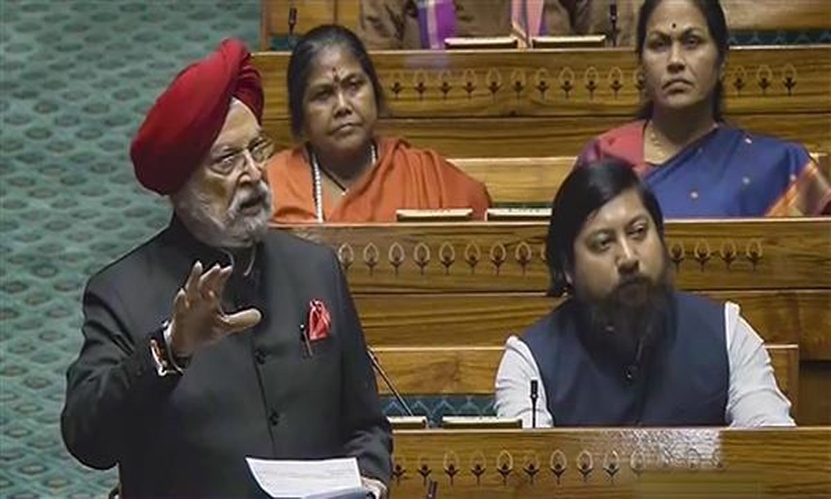 Delhi: अनधिकृत कॉलोनियों से जुड़ा बिल संसद में पास