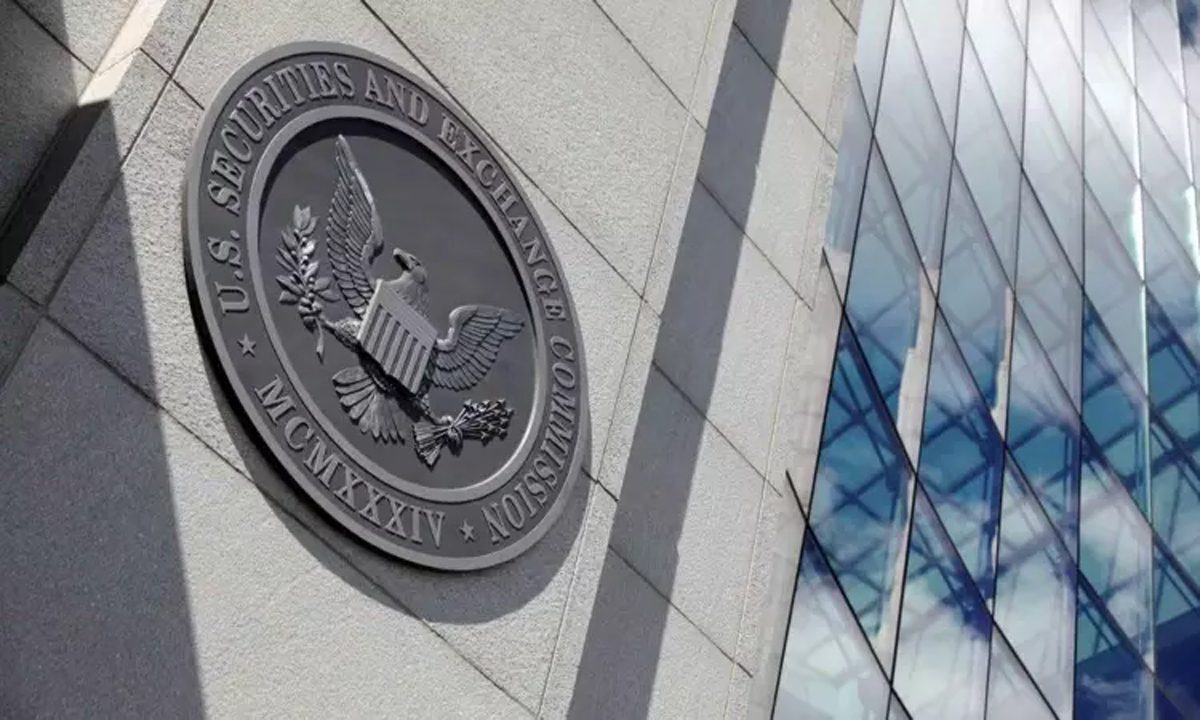 ETF के आशावानों को साल के अंत तक अंतिम बदलाव करने का निर्देश