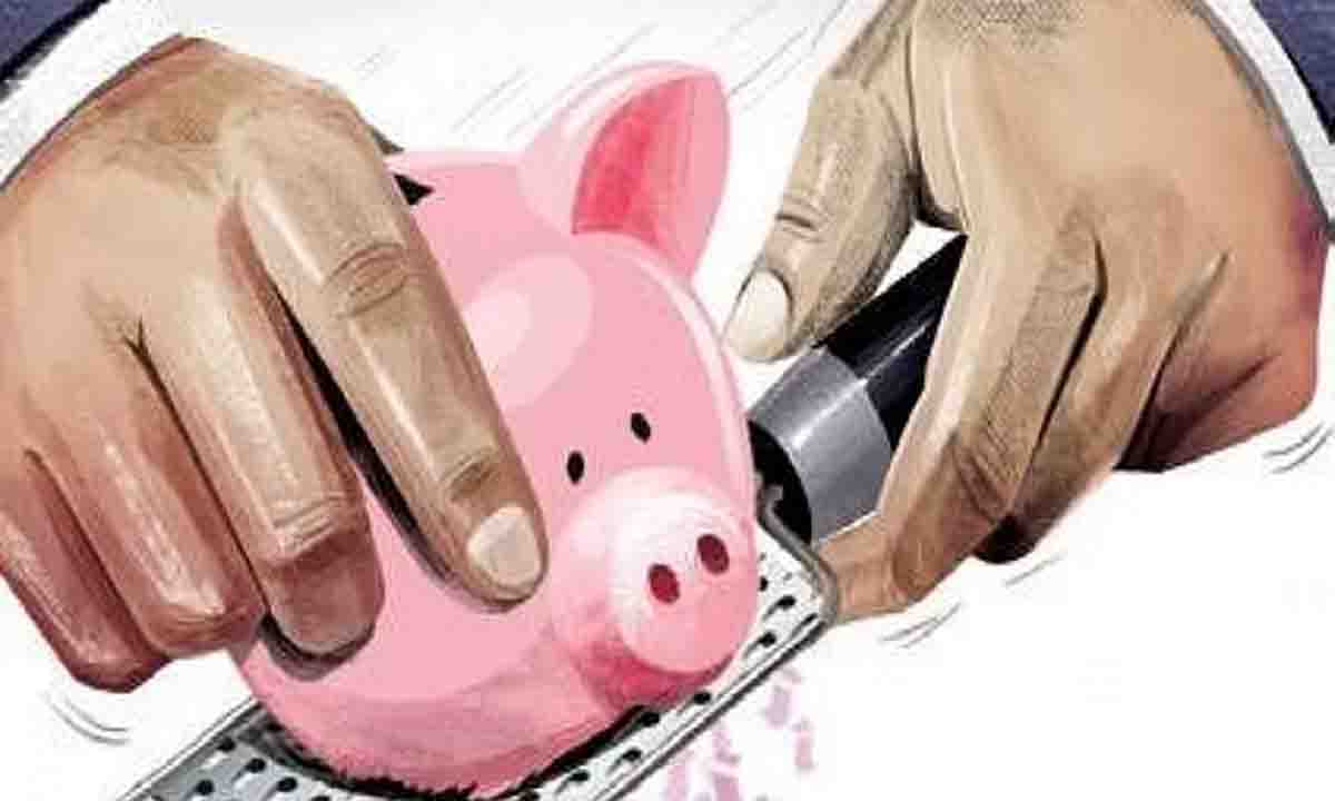 बिजनेसमैन से 4 करोड़ रुपये की धोखाधड़ी के आरोप में परिवार के 4 लोगों पर मामला दर्ज