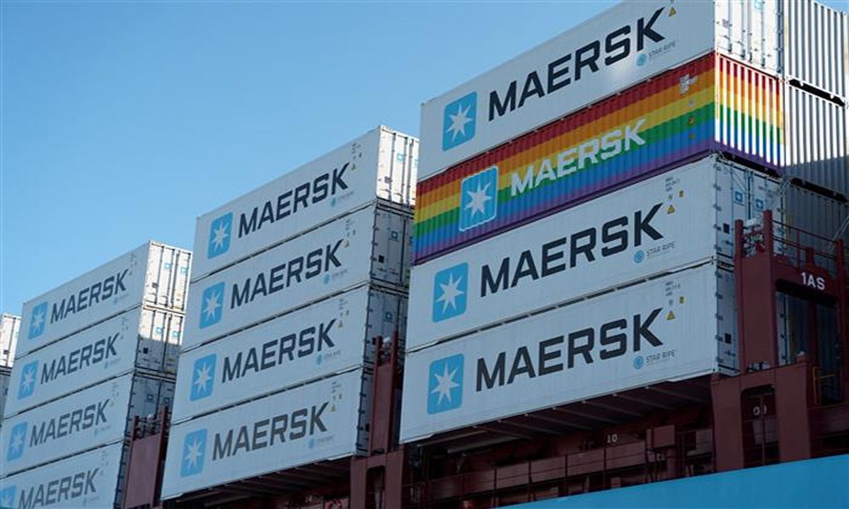 Shipping firm मेर्स्क लाल सागर यात्राओं को फिर से शुरू करने की तैयारी कर रही