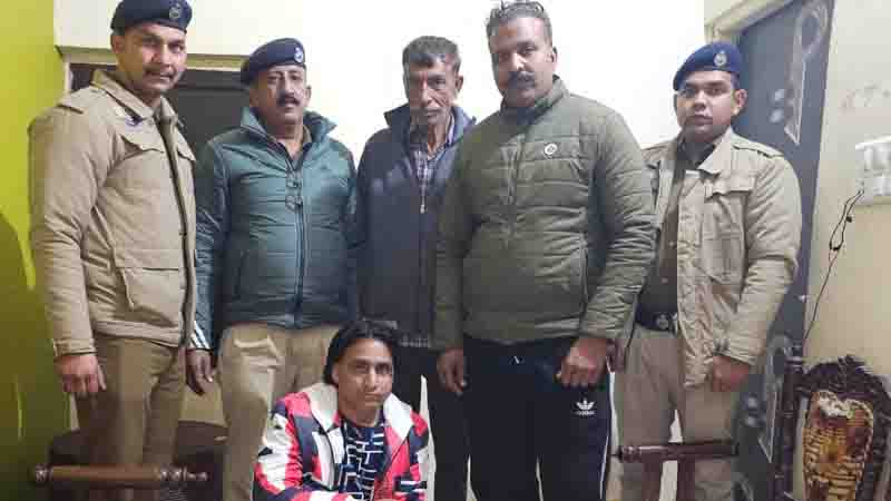 नशे के खिलाफ पुलिस की कार्रवाई