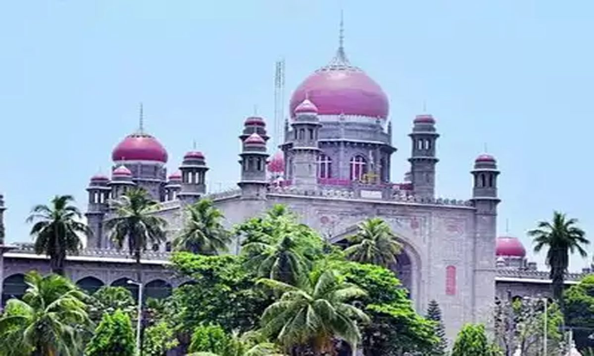 टीएस एचसी ने मुफ्त वस्तुओं के खिलाफ याचिका स्थगित की