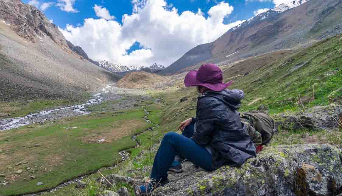 खराब मौसम के चलते प्रशासन ने कांगड़ा में ट्रैकिंग पर लगाया प्रतिबंध