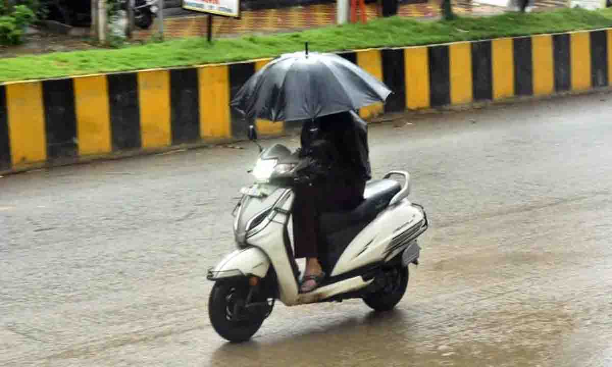 दक्षिण और पूर्वी जिलों में बारिश की संभावना