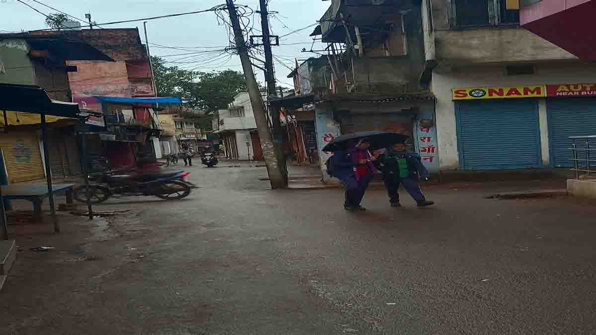 मिचौंग का असर छत्तीसगढ़ में दिखने लगा, ठंड बढ़ी और बारिश शुरू