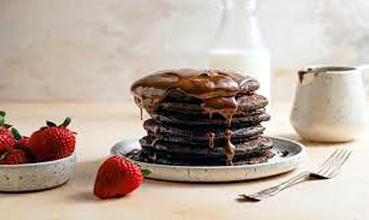 Chocolate Pancakes : इस तरह बनाएं चॉकलेट पैनकेक, रेसिपी