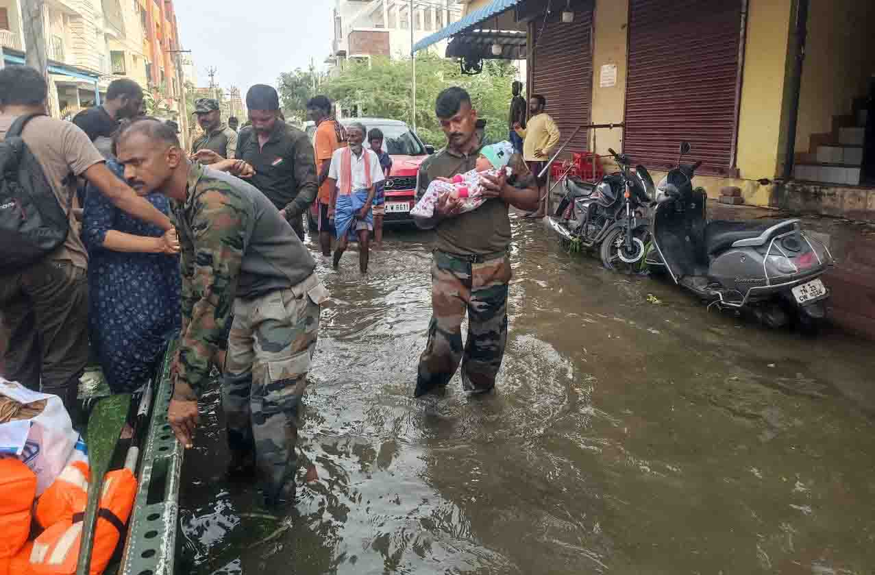 जम्मू में चक्रवात मिचौंग का कहर, रेस्क्यू अभियान जारी