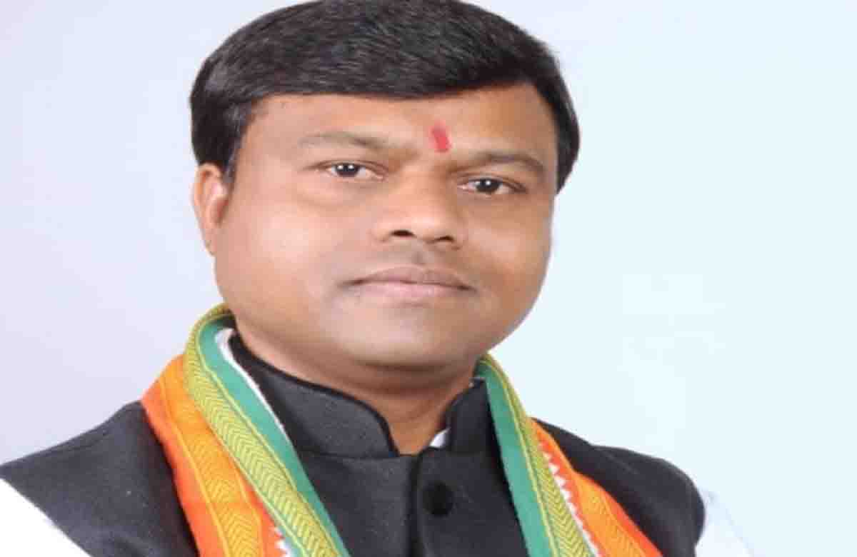 पीसीसी चीफ दीपक बैज ने विष्णु देव साय को दी बधाई