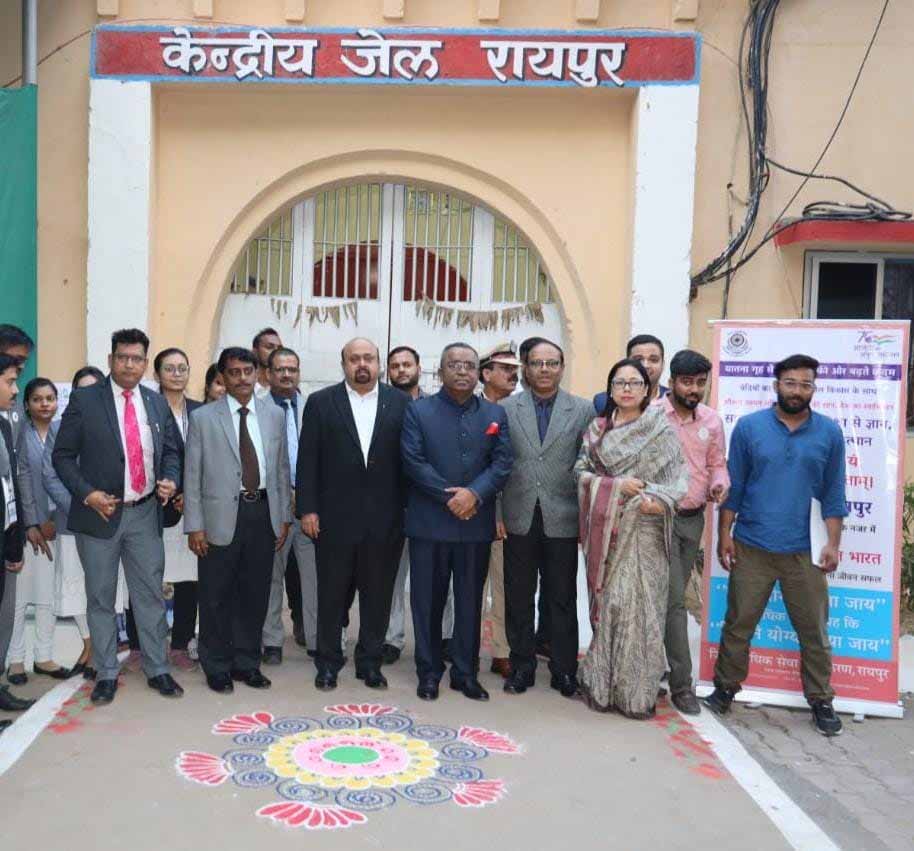 जेल में बंद हर महिला कैदी और उनके बच्चों तक खुशियां पहुंचनी चाहिए