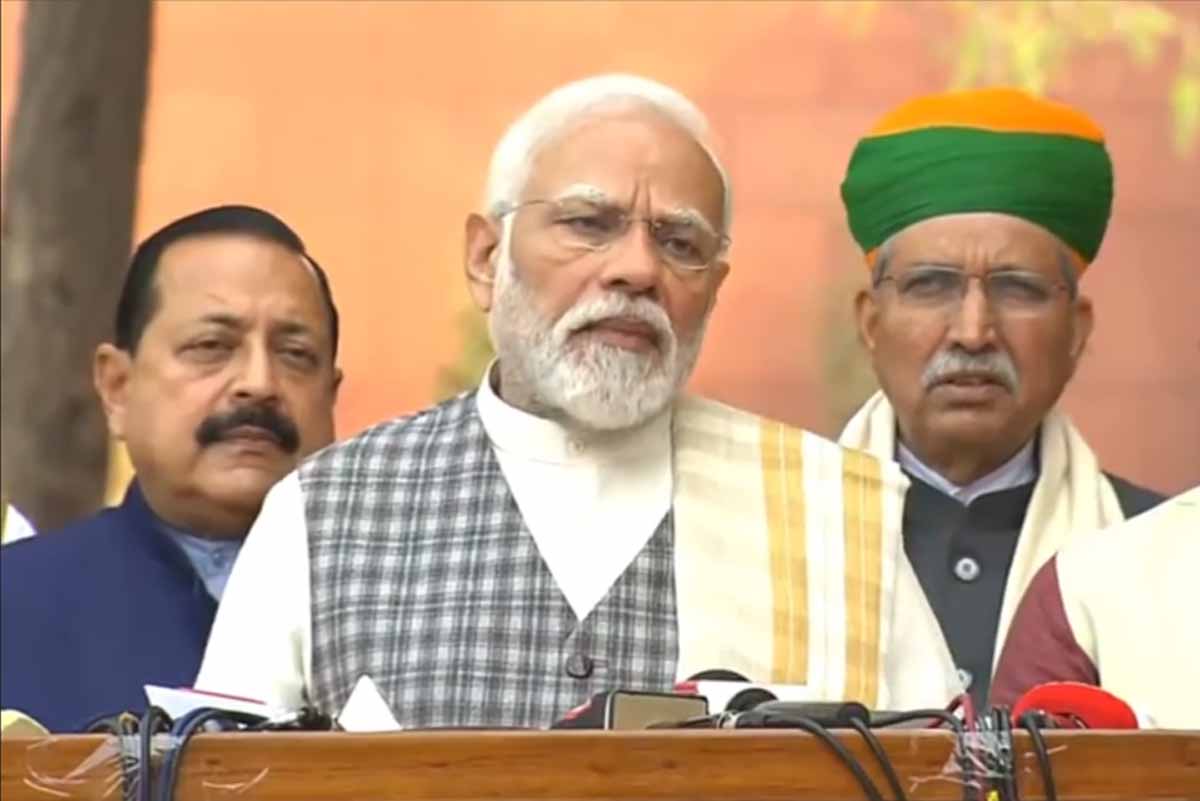 संसद का शीतकालीन सत्र: पीएम मोदी बोले- हार का गुस्सा सदन में ना निकालें, VIDEO