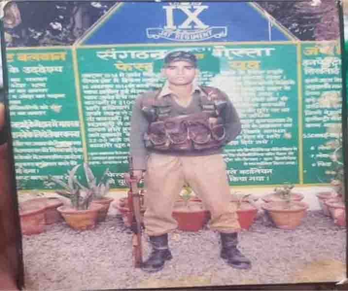जवान के साथ UP में बर्बरता, मारपीट के बाद ट्रेन से फैंका सैनिक