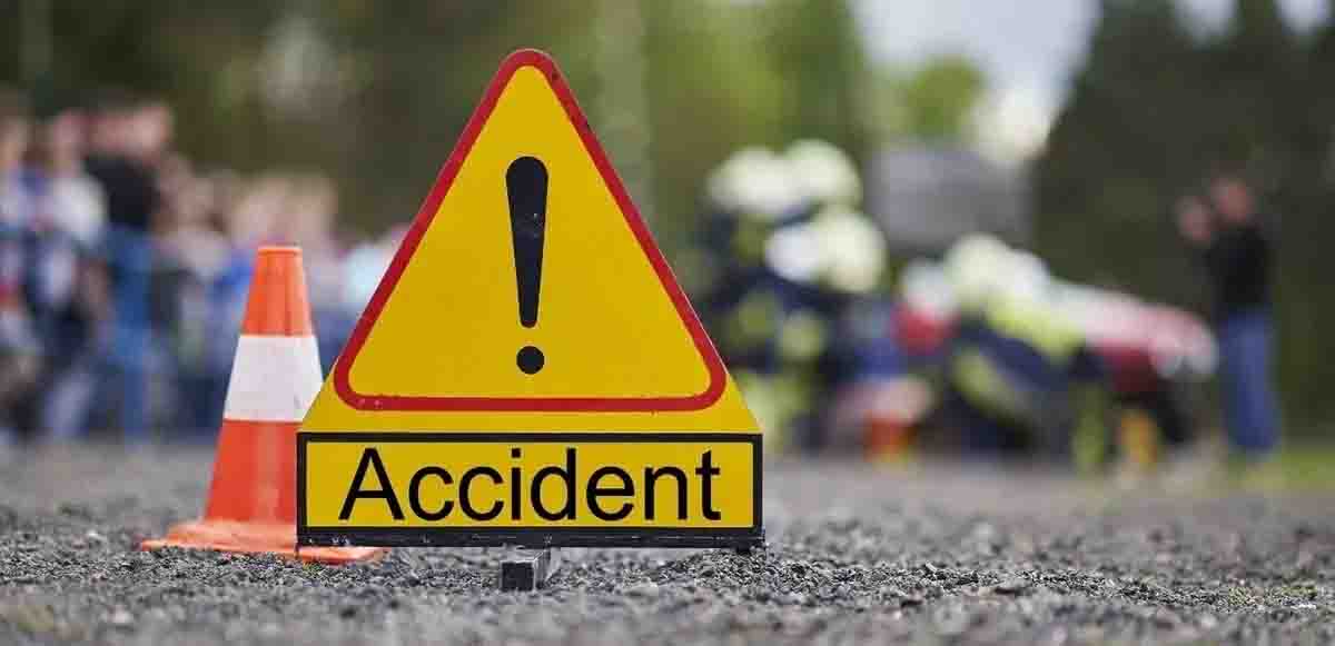 कार की चपेट में आने से नाबालिग लड़के की मौत