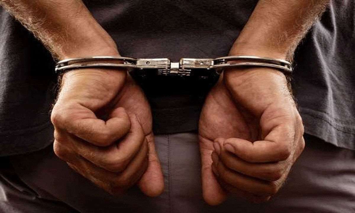 86 लाख रुपये गबन मामले में चार गिरफ्तार