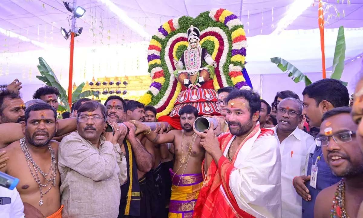 किशन रेड्डी ने 'महा पदी पूजनोत्सवम' का आयोजन किया