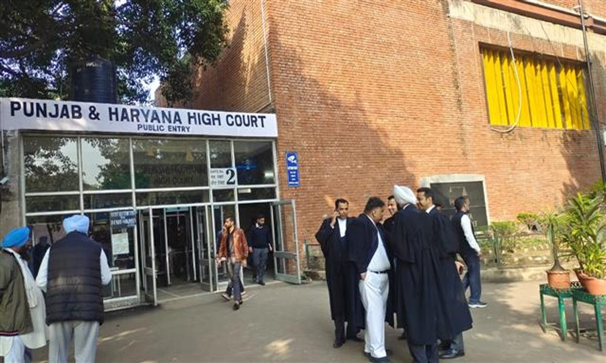 हाईकोर्ट ने पंजाब सरकार के निर्देश पर लगाई रोक