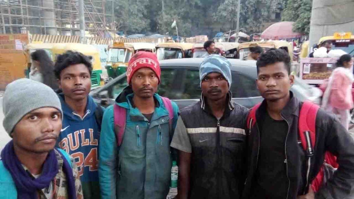 मैनपाट के 5 युवा थे बागपत में, वीडियो जारी कर की मदद की अपील