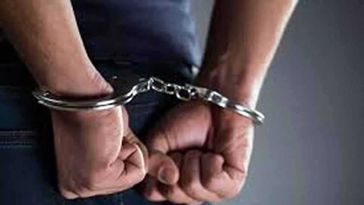 महिला विरोधी कंटेंट पोस्ट करने वाला सोशल मीडिया इनफ्लुएंसर गिरफ्तार, आक्रोश थे लोग