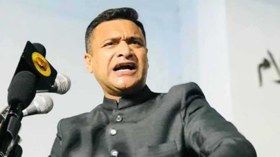 अकबरुद्दीन ओवैसी बने तेलंगाना के प्रोटेम स्पीकर