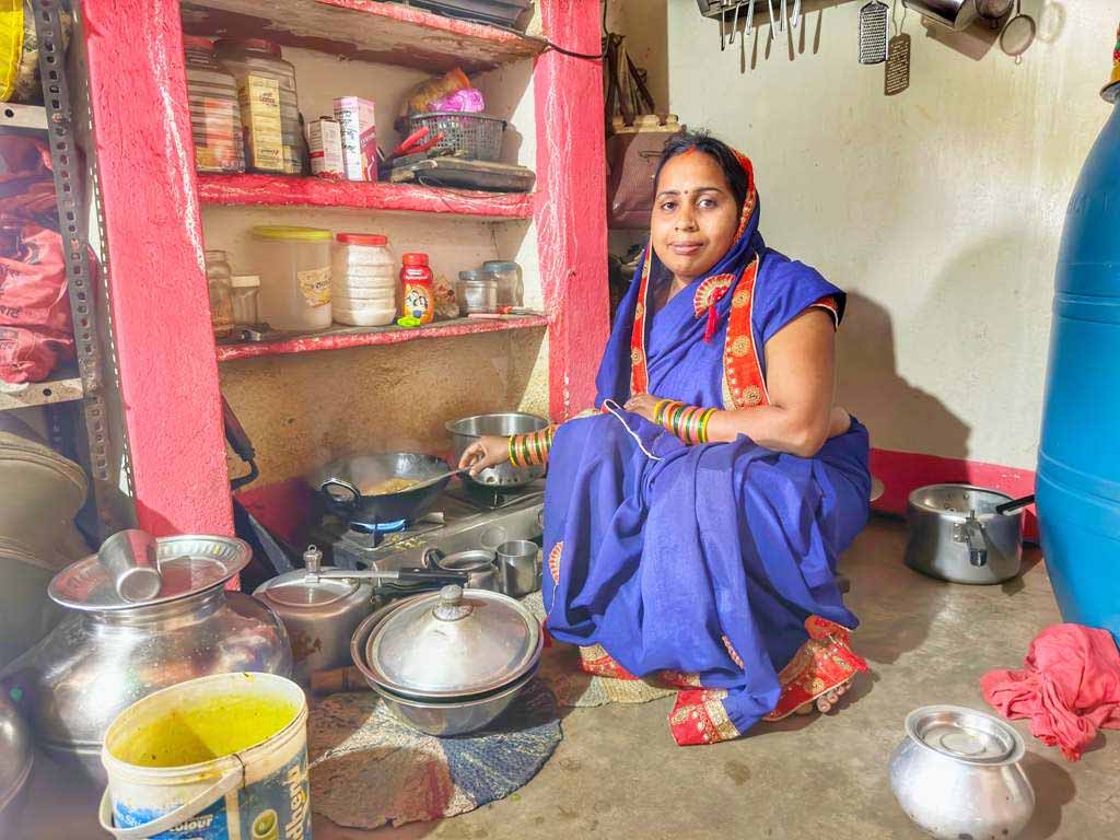 उज्जवला योजना ने दिया कुमारी को आराम, झटपट बन जाता है घर का खाना