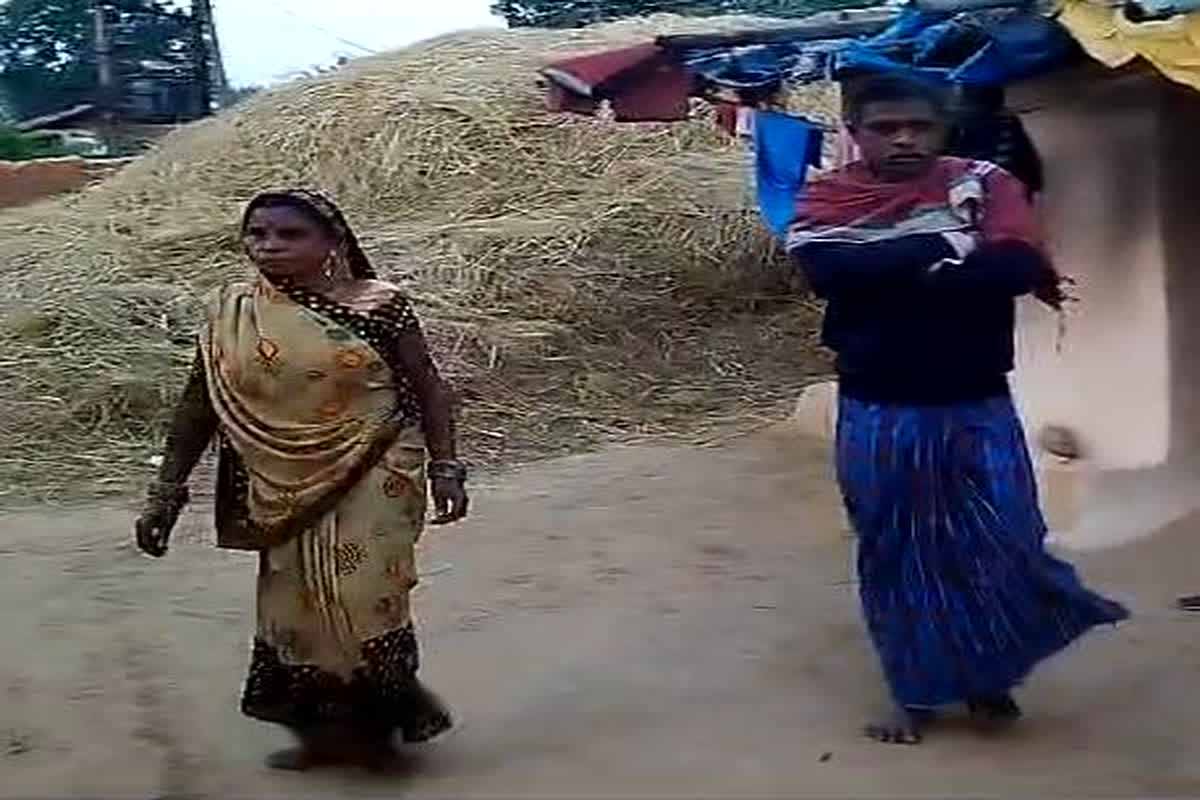 दिव्यांग के दुकान से खरीदी करने पर दबंगों ने सुनाया फरमान, बातचीत करने पर लगाई पाबंदी